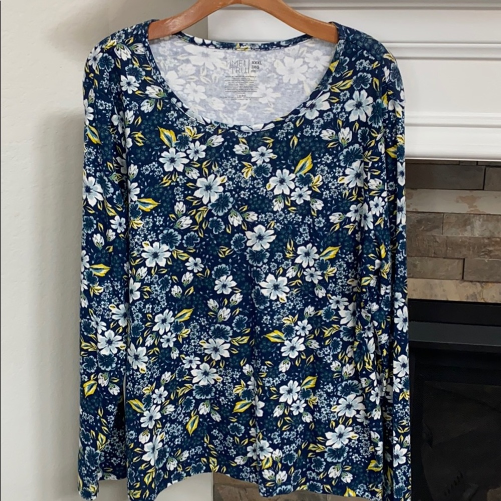 Women’s Long Sleeve top size 3X